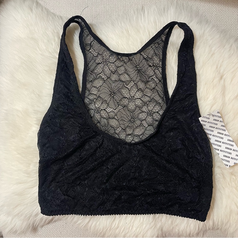 NWT Out From Under Hailey Lace Scoop Neck Bra Top size M in Black